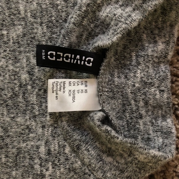 Grey turtleneck sweater - Picture 2 of 2